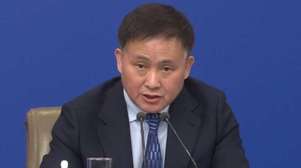 主力配资炒股 潘功胜：央行将实施好适度宽松的货币政策 推动中国经济高质量发展